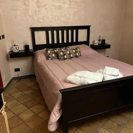 Marieta Rooms *