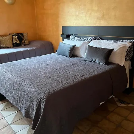 Marieta Rooms