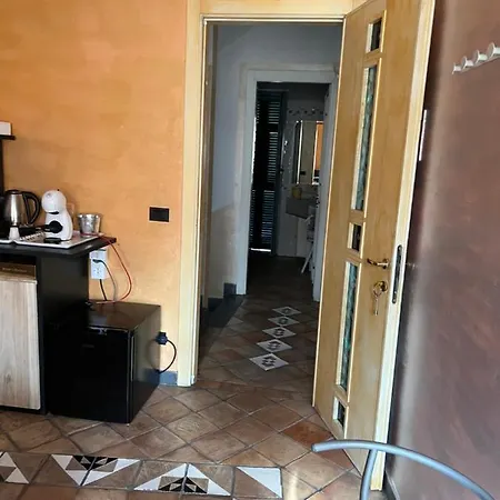 Marieta Rooms * Sarzana