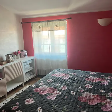 Marieta Rooms Guest house Sarzana