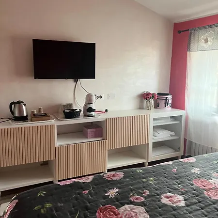 Marieta Rooms Guest house *