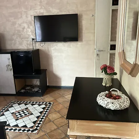 Marieta 招待所 3*