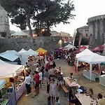 Marieta Pensjonat Sarzana